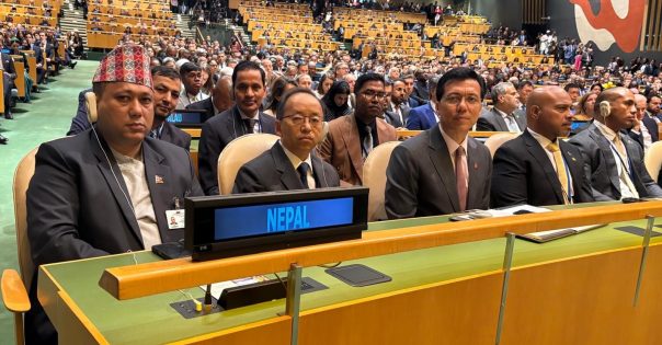 Diplomatic Engagement in New York: Diplomatic Ties Established with Grenada; Dozens of Sideline meetings Held with the US, India, EU, and Other Nations